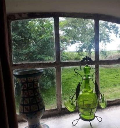Logeerruimte In Gerenoveerde Boerderij In Wachtum Apartman Kültér fotó